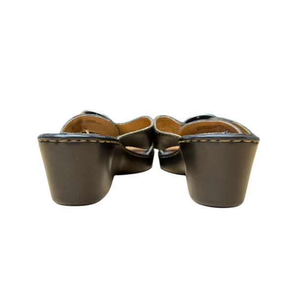 "BORN" Women's Open Toe Slip On Sandal SZ 39 (8) Wedge Heel Y2K Cottage Core - Picture 6 of 14